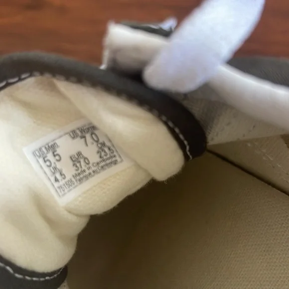 VANS side stripe womenβs 7.0 casual sneaker - green - Picture 4 of 4